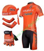  - 2013 Euskaltel #4 set 5 dln komplet dres a ..... od  www.kadado.cz