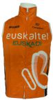 - 2013 Euskaltel Euskadi windstop neprofuk vesta slab od  kadado.cz
